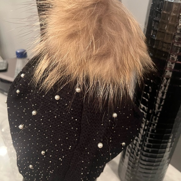 Brand 🎁New un worn in the package, Simon Chang , sparkling hat and gloves set🎁 - Picture 12 of 17